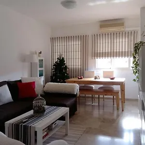 https://malaga-habitacion-en-apartamento-carlos-haya.1costadelsol.com